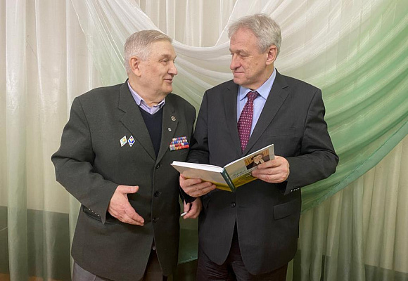 Юрий Смирнов принял участие в презентации книги об известном аграрии Ивановской области 
